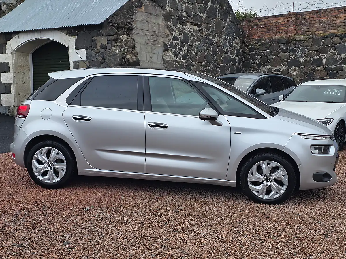 Used 2014 Citroen C4 Picasso Airdream Exclusive+ Silver - Interior and Exterior details 19
