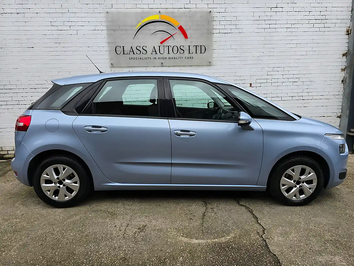 Used 2014 Citroen C4 Picasso Airdream Vtr+ Blue - Interior and Exterior details 10