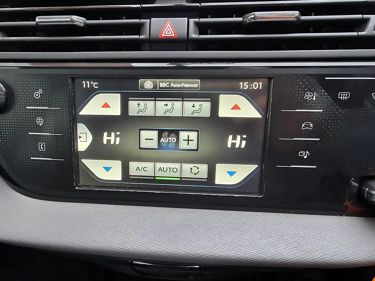 Used 2014 Citroen C4 Picasso Airdream Vtr+ Blue - Interior and Exterior details 17