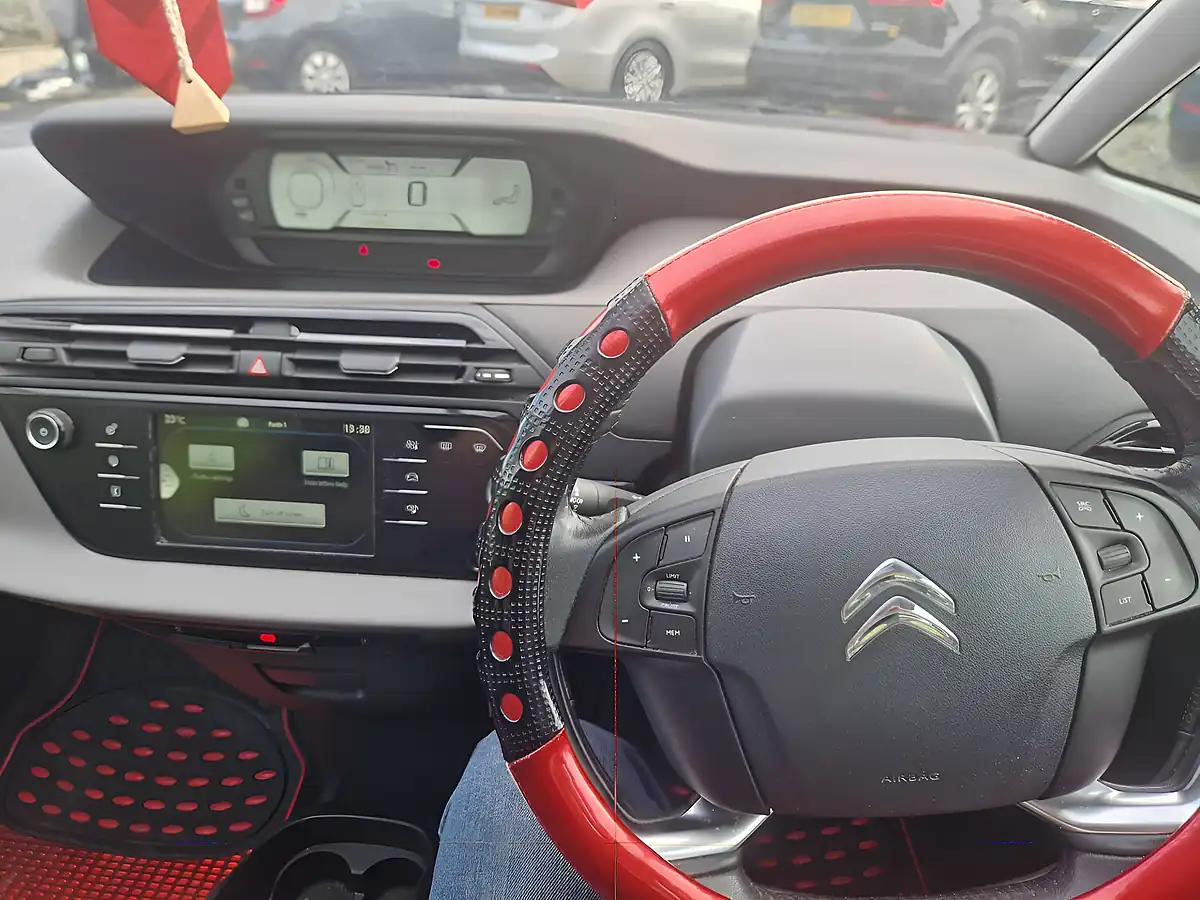 Used 2014 Citroen C4 Picasso Airdream Vtr+ Red - Interior and Exterior details 10