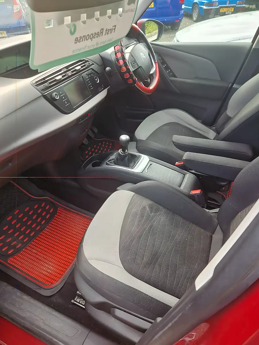 Used 2014 Citroen C4 Picasso Airdream Vtr+ Red - Interior and Exterior details 12