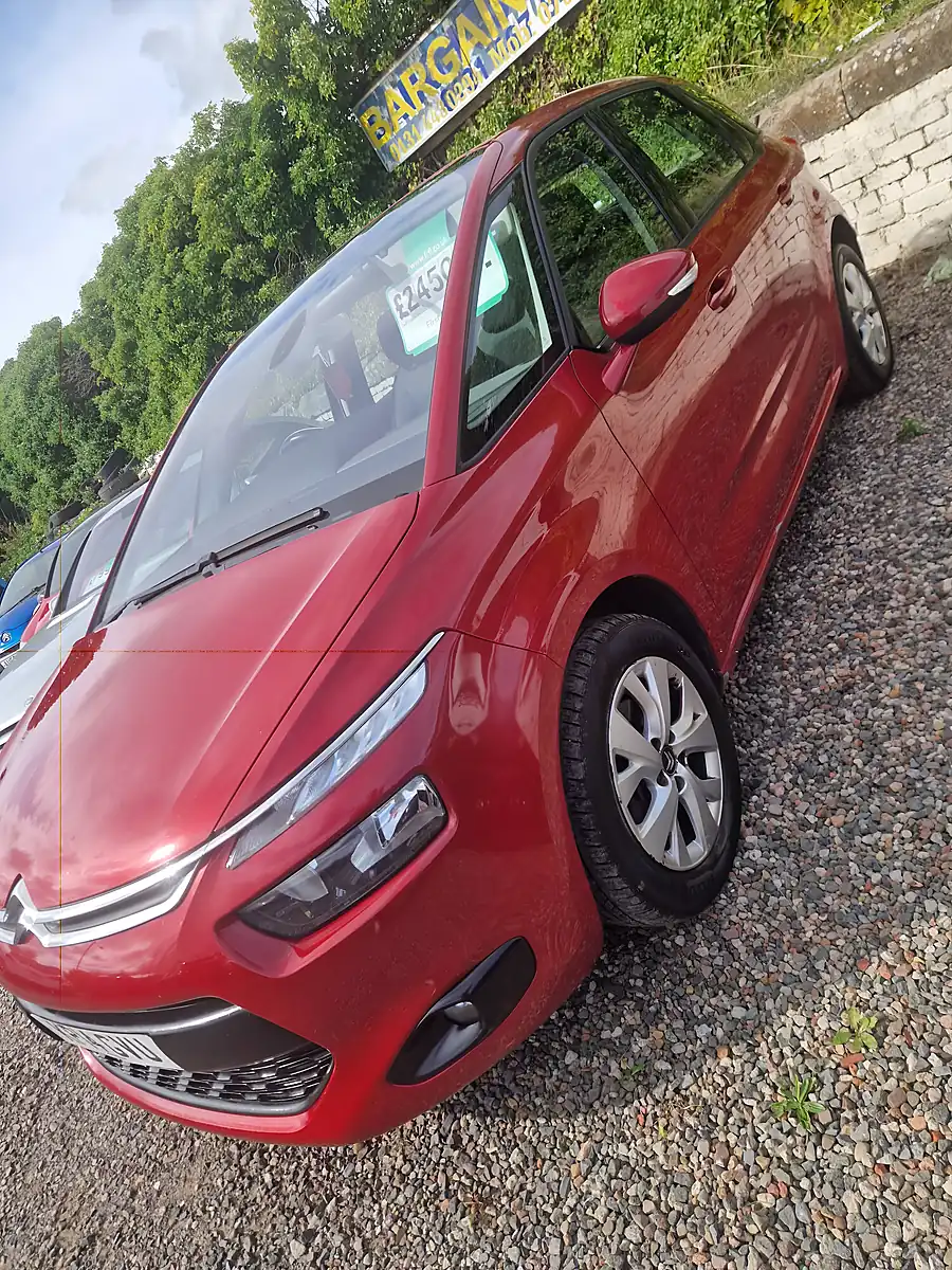 Used 2014 Citroen C4 Picasso Airdream Vtr+ Red - Interior and Exterior details 3