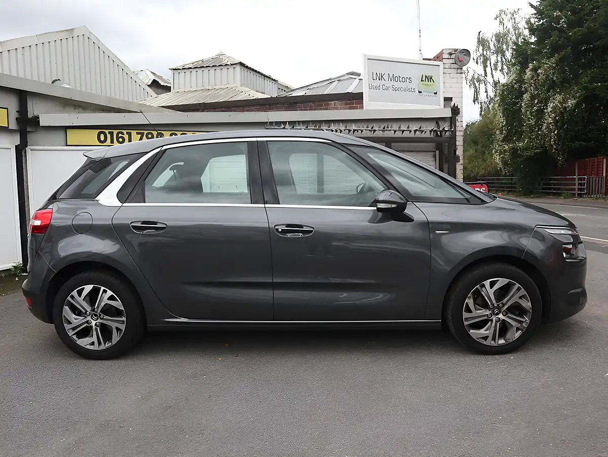 Used 2014 Citroen C4 Picasso Exclusive Grey - Interior and Exterior details 3