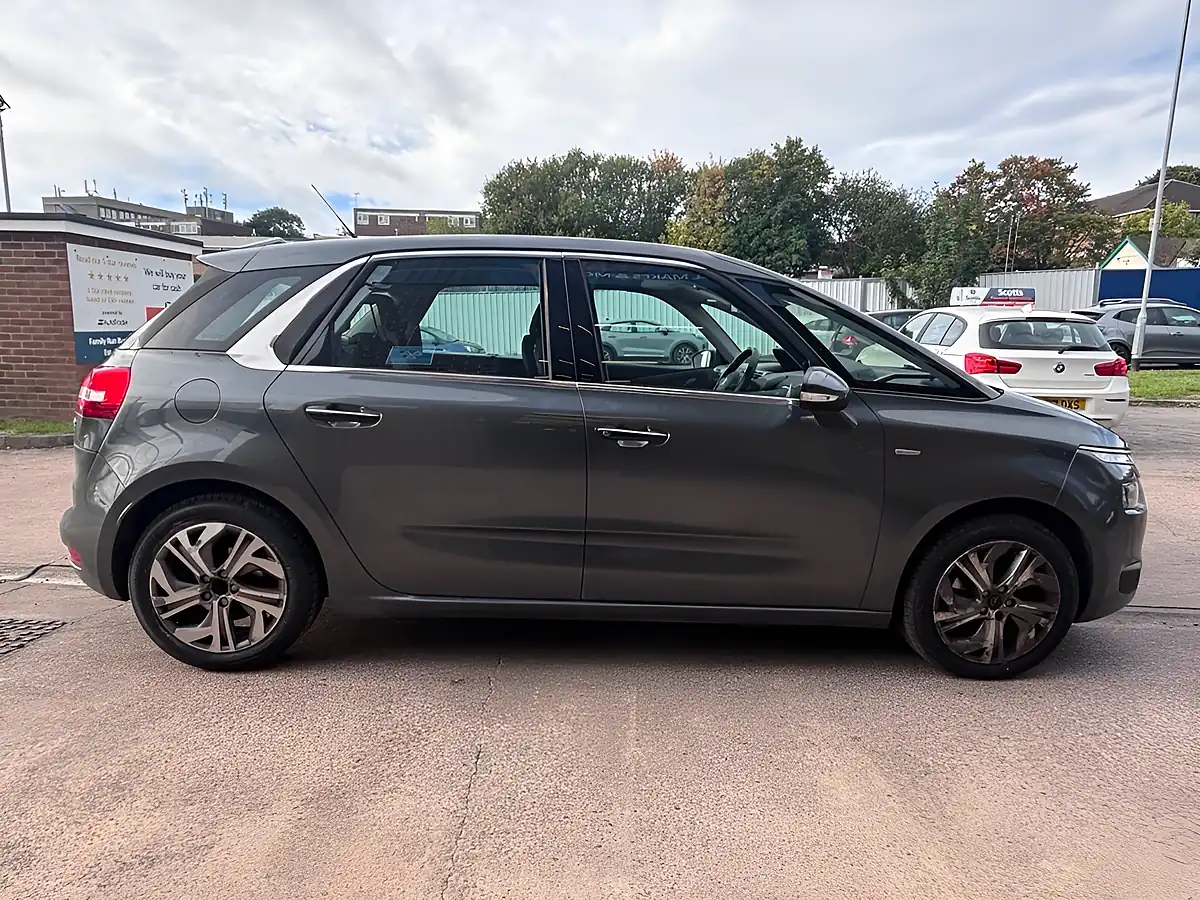 Used 2014 Citroen C4 Picasso Exclusive Grey - Interior and Exterior details 10