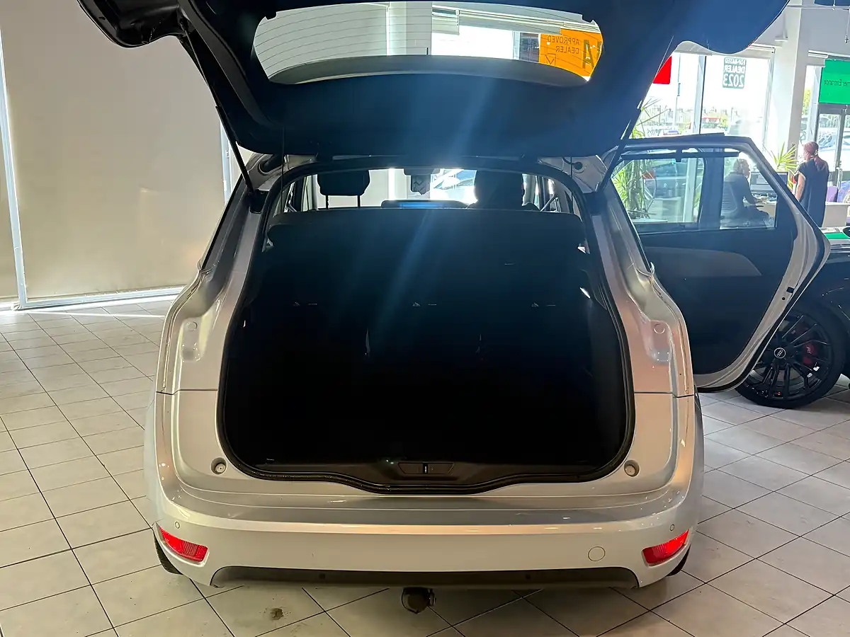 Used 2014 Citroen C4 Picasso Exclusive (mb) Silver - Interior and Exterior details 10