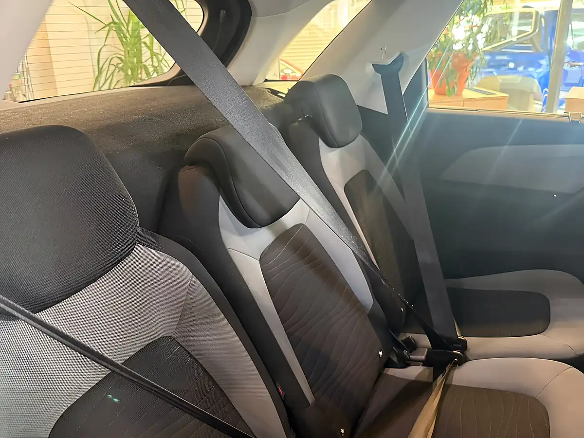Used 2014 Citroen C4 Picasso Exclusive (mb) Silver - Interior and Exterior details 11