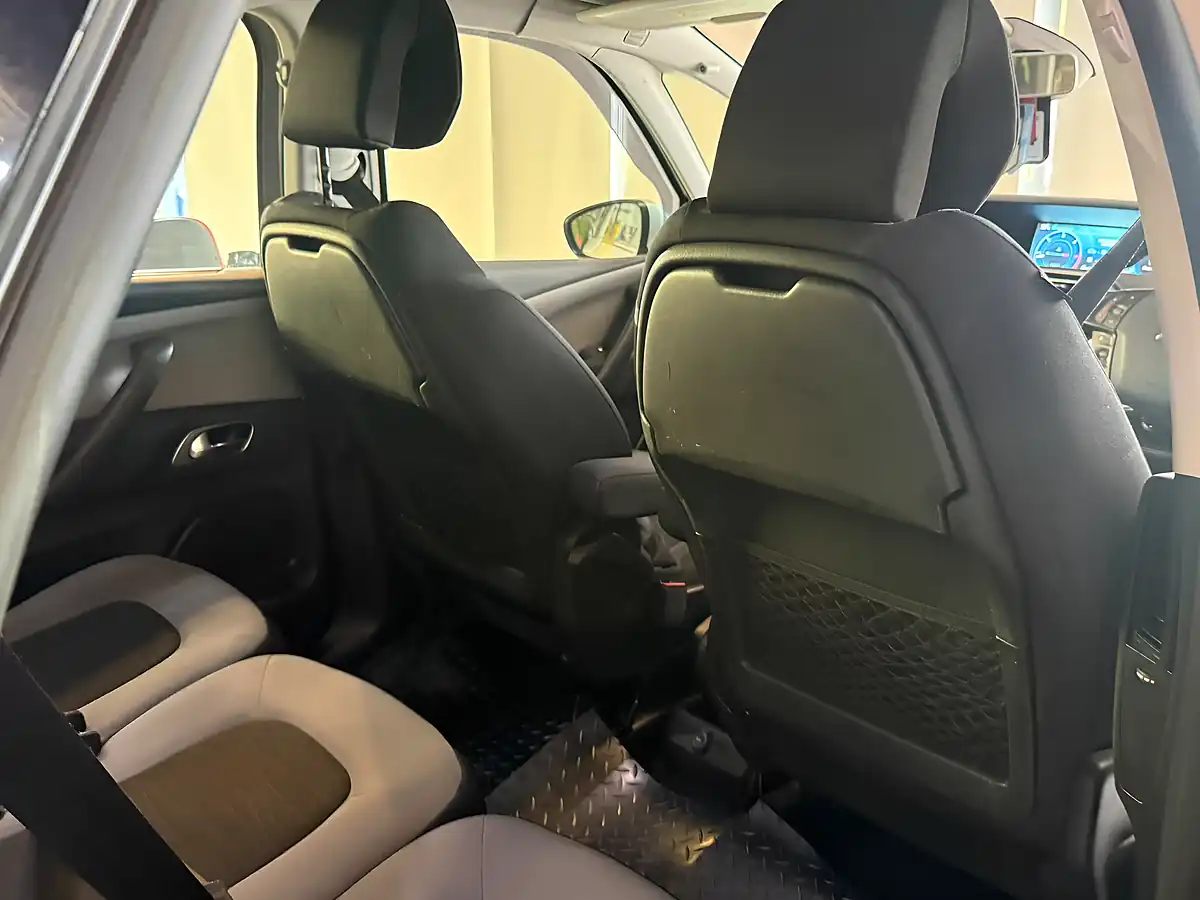 Used 2014 Citroen C4 Picasso Exclusive (mb) Silver - Interior and Exterior details 12