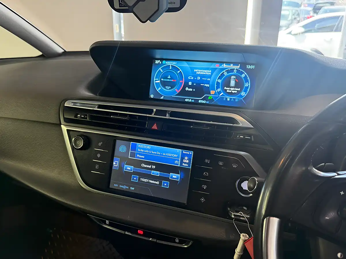 Used 2014 Citroen C4 Picasso Exclusive (mb) Silver - Interior and Exterior details 16
