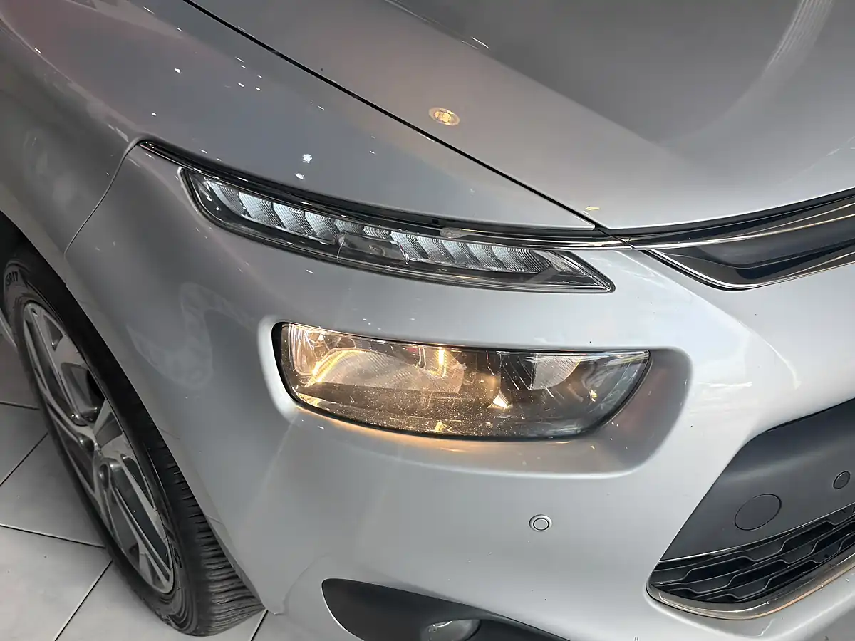 Used 2014 Citroen C4 Picasso Exclusive (mb) Silver - Interior and Exterior details 2