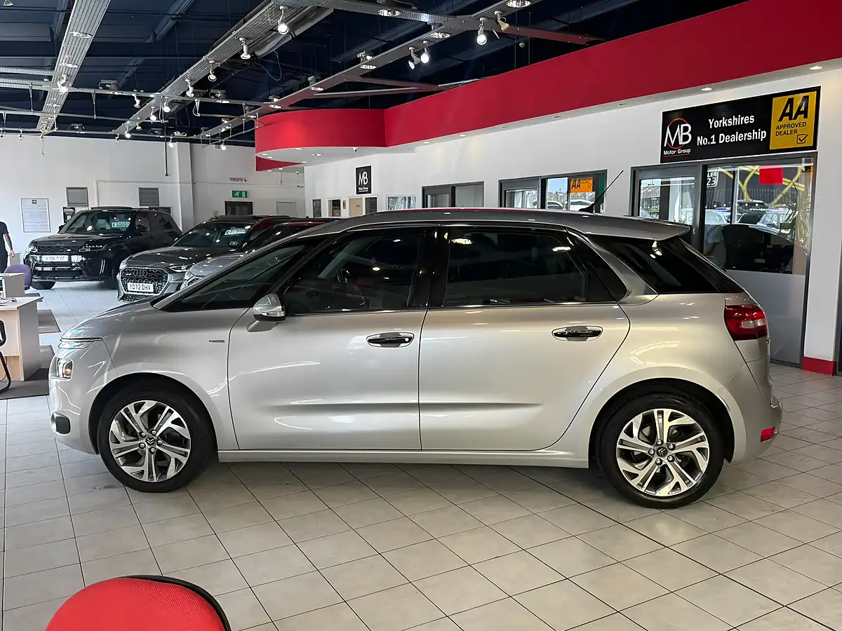 Used 2014 Citroen C4 Picasso Exclusive (mb) Silver - Interior and Exterior details 6