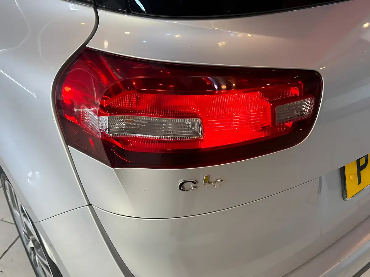 Used 2014 Citroen C4 Picasso Exclusive (mb) Silver - Interior and Exterior details 8