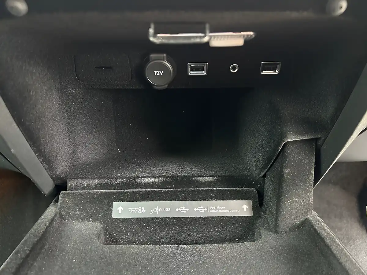 Used 2014 Citroen C4 Picasso Exclusive Silver - Interior and Exterior details 16