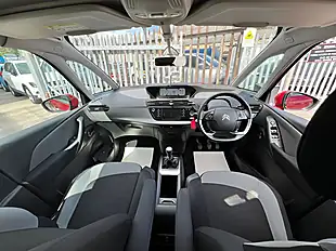 Used 2014 Citroen C4 Picasso Vtr Plus Red - Interior and Exterior details 12