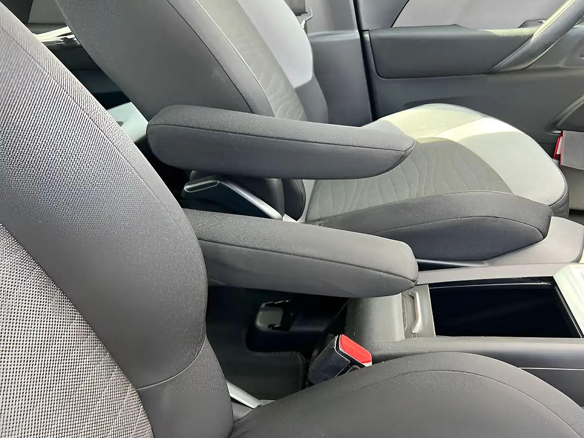 Used 2014 Citroen C4 Picasso Vtr Plus Red - Interior and Exterior details 13