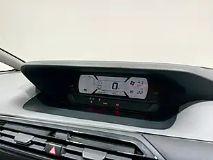 Used 2014 Citroen C4 Picasso Vtr+ Red - Interior and Exterior details 17