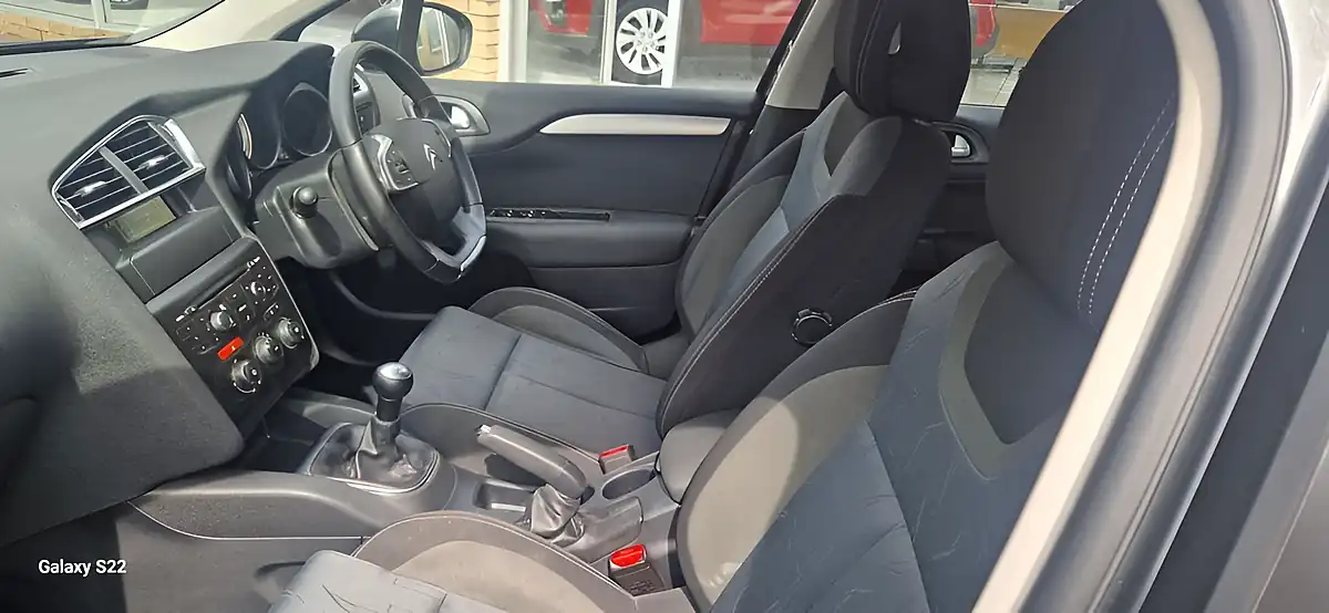 Used 2014 Citroen C4 Vtr+ Grey - Interior and Exterior details 19