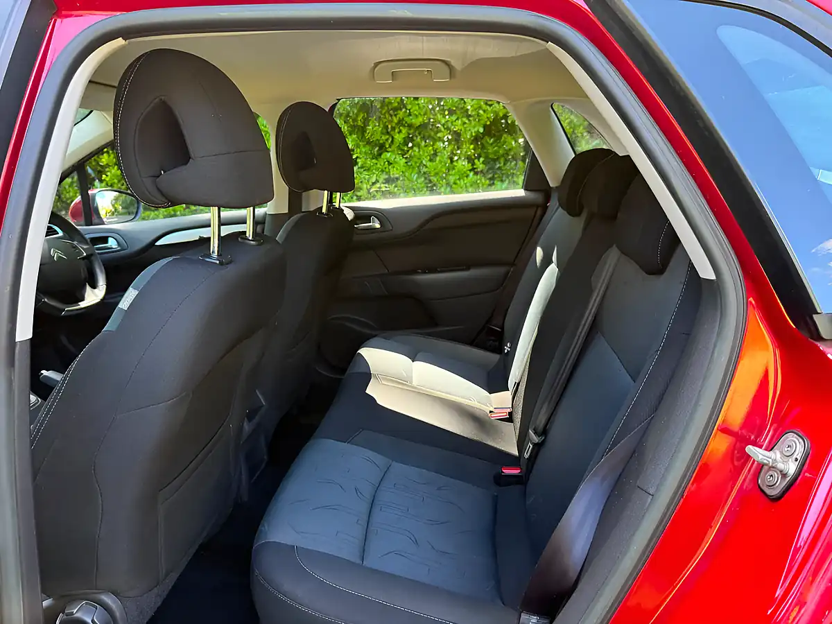 Used 2014 Citroen C4 Vtr+ Red - Interior and Exterior details 12