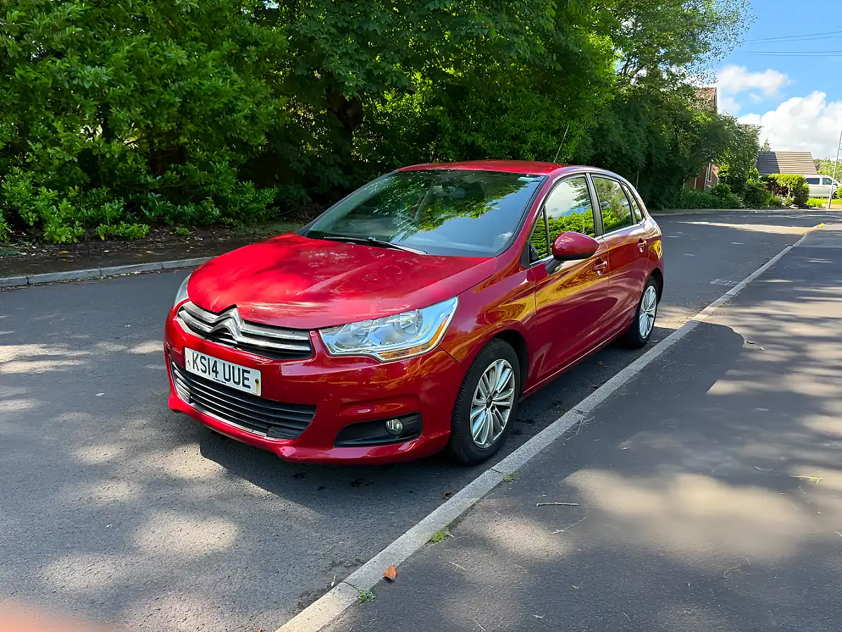 Used 2014 Citroen C4 Vtr+ Red - Interior and Exterior details 7