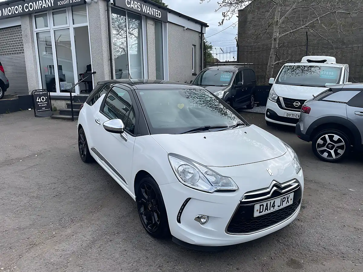 Used 2014 Citroen DS3 Airdream Dsport Plus White - Front View