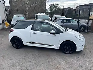 Used 2014 Citroen DS3 Airdream Dsport Plus White - Interior and Exterior details 3