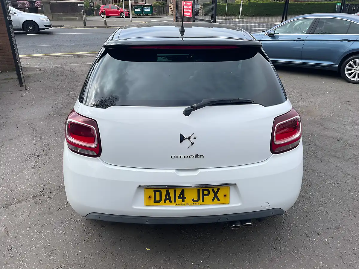 Used 2014 Citroen DS3 Airdream Dsport Plus White - Interior and Exterior details 5