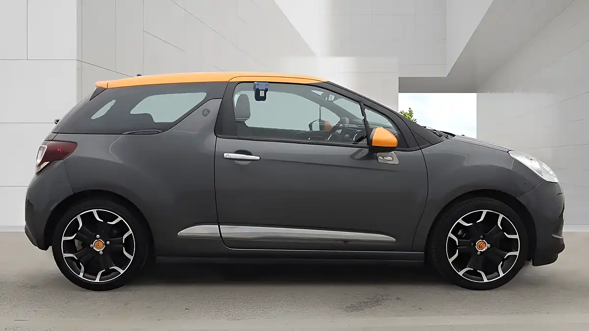 Used 2014 Citroen DS3 Dstyle By Benefit Grey - Interior and Exterior details 11