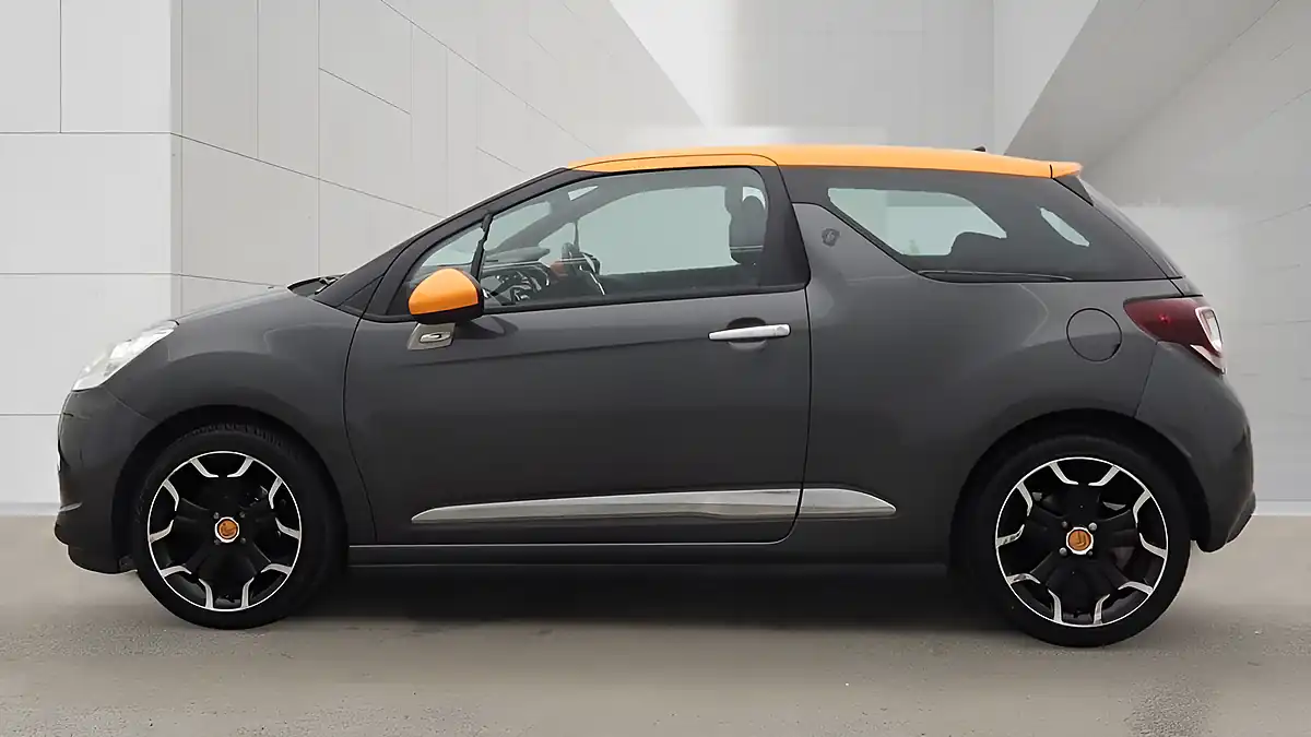 Used 2014 Citroen DS3 Dstyle By Benefit Grey - Interior and Exterior details 12