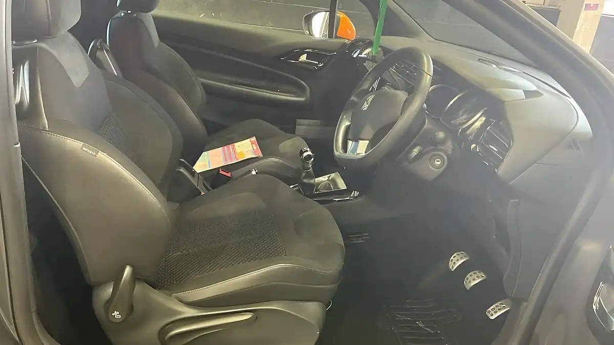 Used 2014 Citroen DS3 Dstyle By Benefit Grey - Interior and Exterior details 17