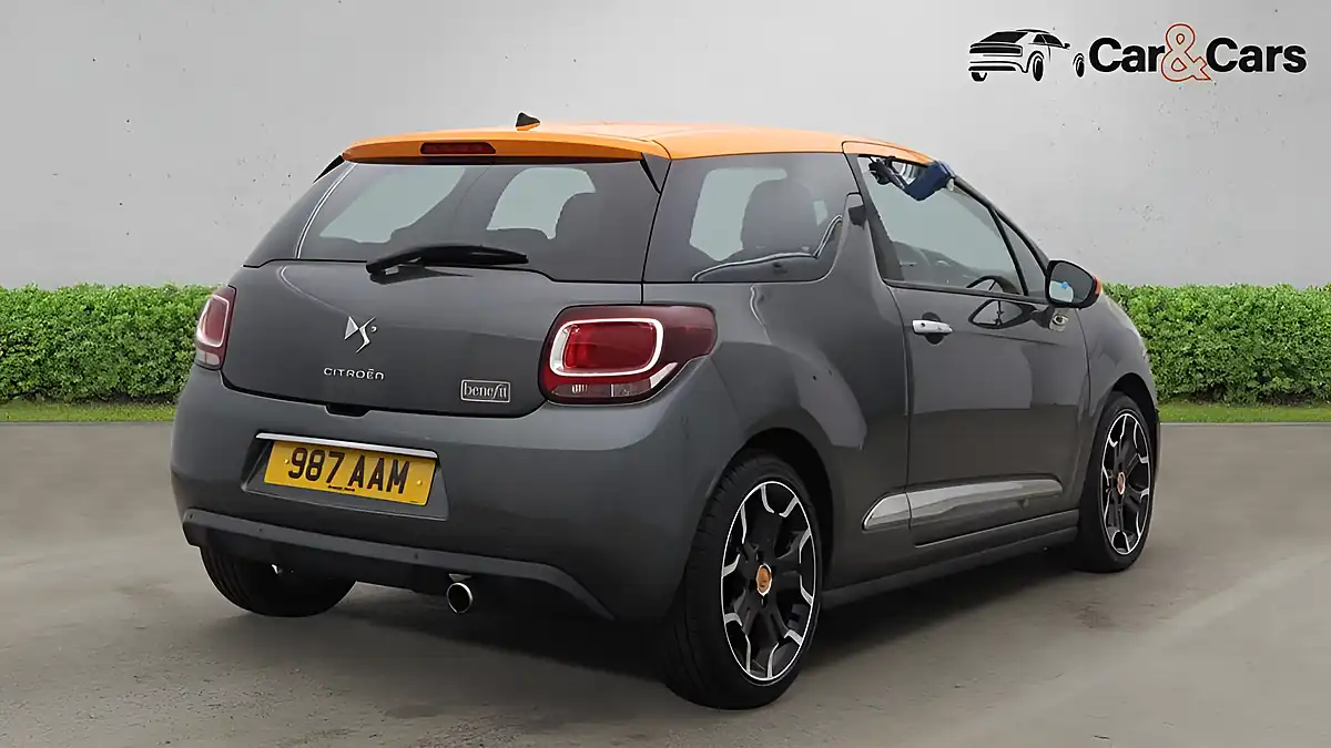 Used 2014 Citroen DS3 Dstyle By Benefit Grey - Interior and Exterior details 4