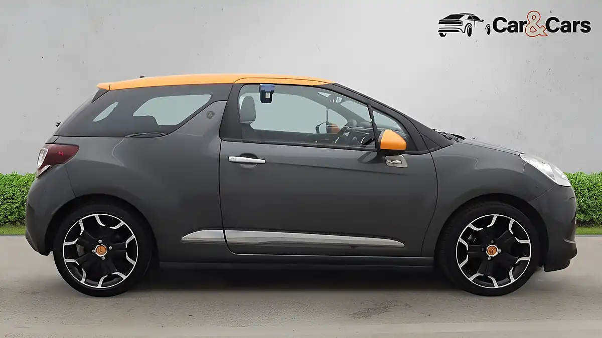 Used 2014 Citroen DS3 Dstyle By Benefit Grey - Interior and Exterior details 5