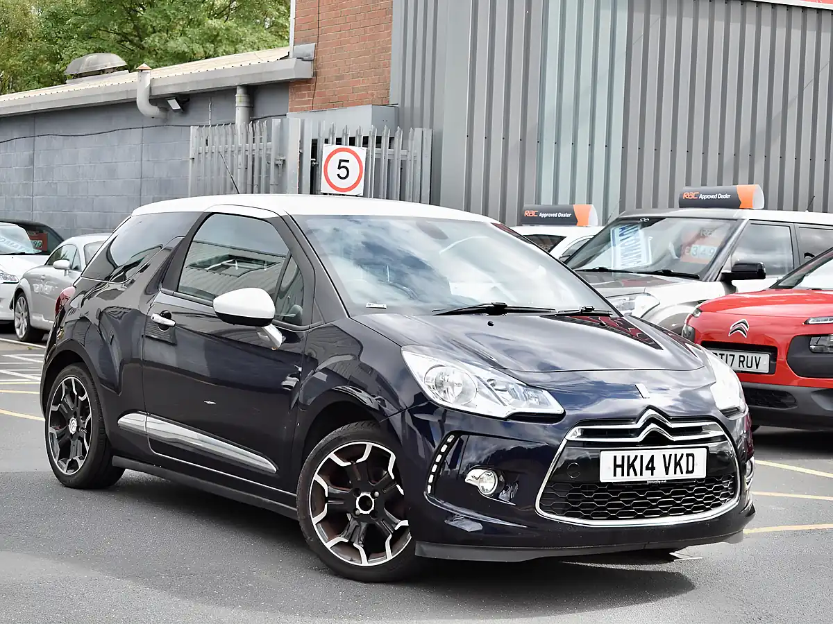 Used 2014 Citroen DS3 Dstyle Plus Blue - Front View