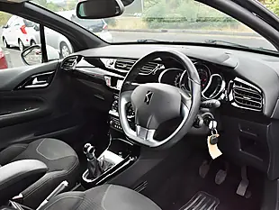 Used 2014 Citroen DS3 Dstyle Plus Blue - Interior and Exterior details 13
