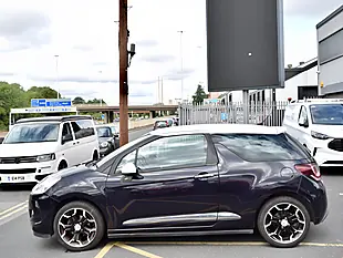 Used 2014 Citroen DS3 Dstyle Plus Blue - Interior and Exterior details 4