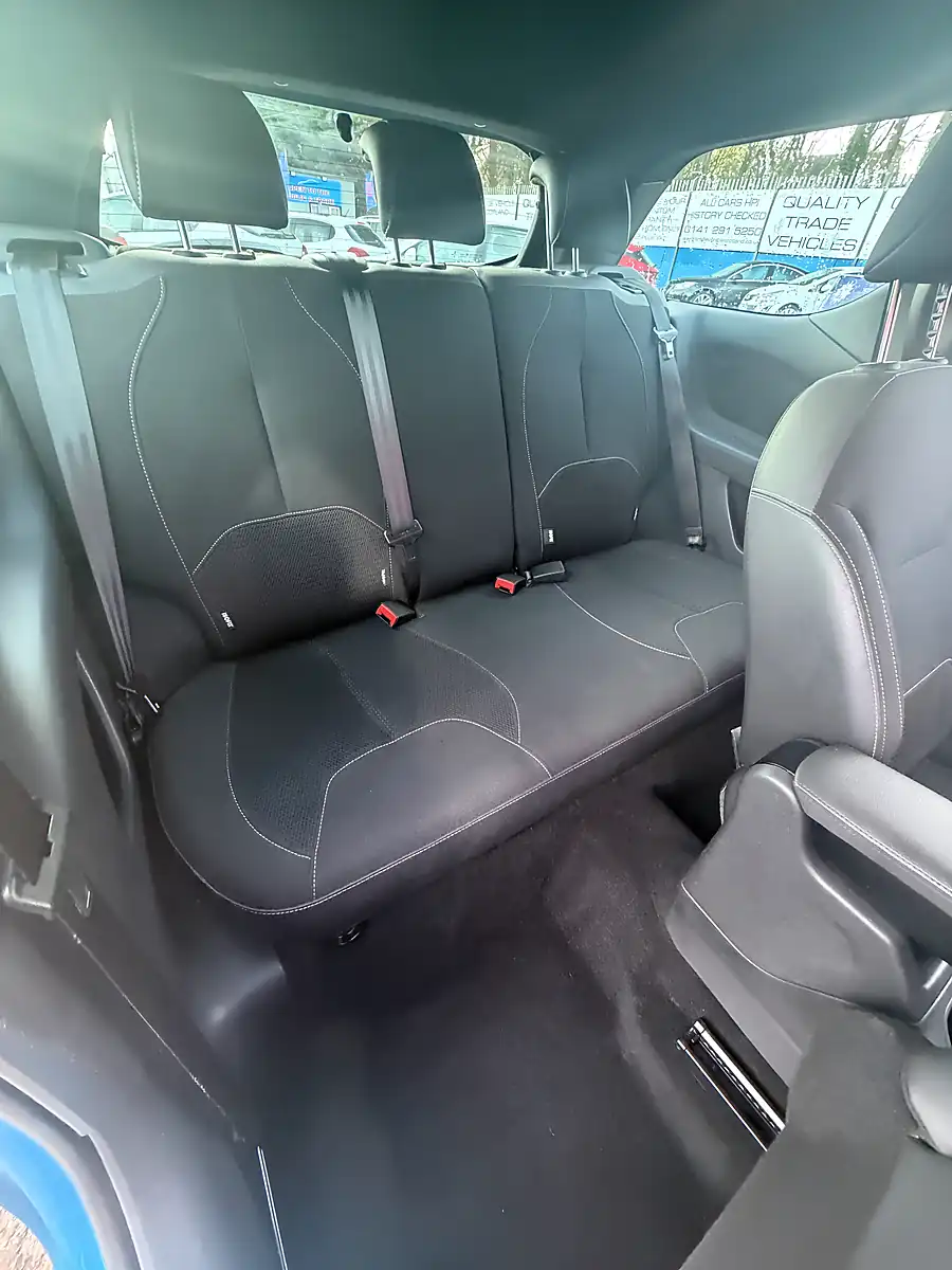Used 2014 Citroen DS3 Dstyle Plus Blue - Interior and Exterior details 20