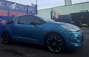 Used 2014 Citroen DS3 Dstyle Plus Blue - Interior and Exterior details 7