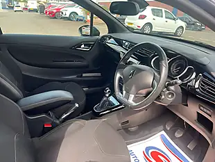 Used 2014 Citroen DS3 Dstyle Plus Purple - Interior and Exterior details 11