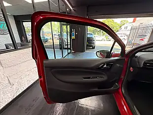 Used 2014 Citroen DS3 Dstyle Plus Red - Interior and Exterior details 17