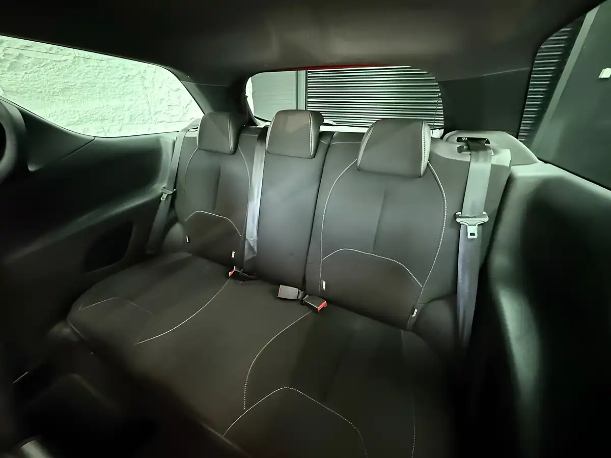 Used 2014 Citroen DS3 Dstyle Plus Red - Interior and Exterior details 9