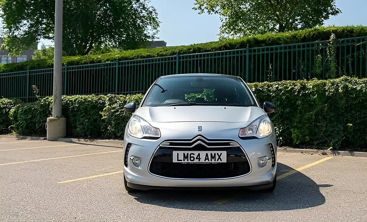 Used 2014 Citroen DS3 Dstyle Plus Silver - Front View