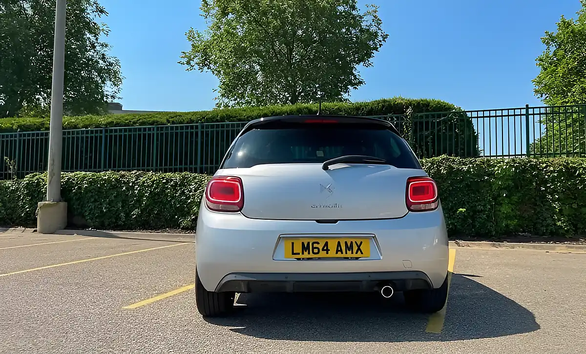 Used 2014 Citroen DS3 Dstyle Plus Silver - Interior and Exterior details 3