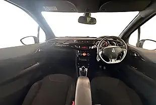 Used 2014 Citroen DS3 Dstyle Plus Silver - Interior and Exterior details 5