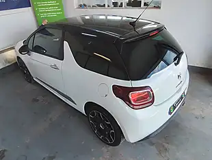 Used 2014 Citroen DS3 Dstyle Plus White - Interior and Exterior details 9