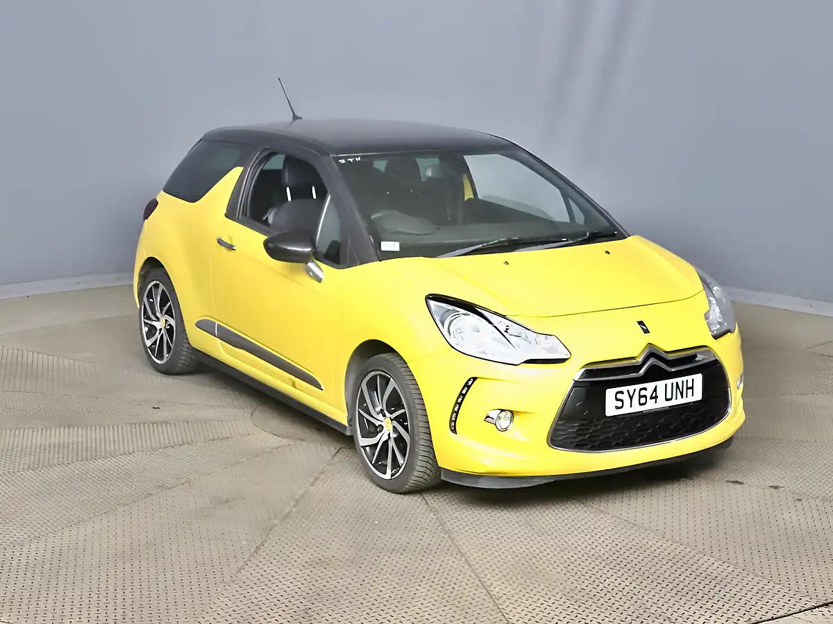 Used 2014 Citroen DS3 Dstyle Plus Yellow - Front View