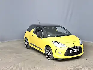 Used 2014 Citroen DS3 Dstyle Plus Yellow - Interior and Exterior details 11