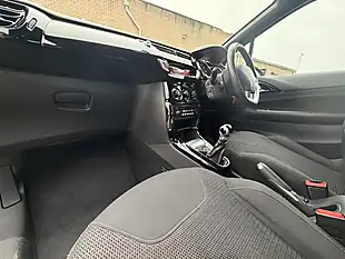 Used 2014 Citroen DS3 Dstyle Yellow - Interior and Exterior details 16