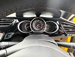 Used 2014 Citroen DS3 Dstyle Yellow - Interior and Exterior details 18