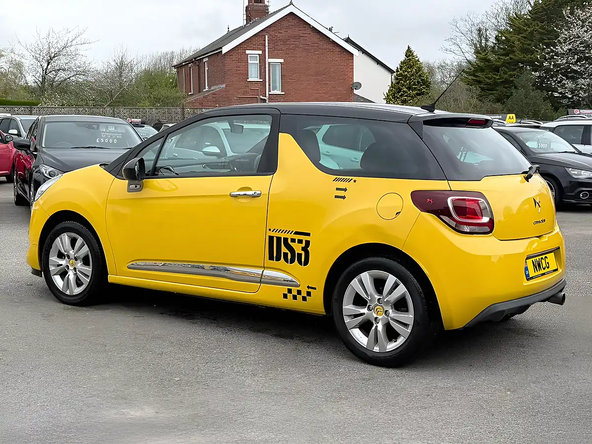 Used 2014 Citroen DS3 Dstyle Yellow - Interior and Exterior details 7