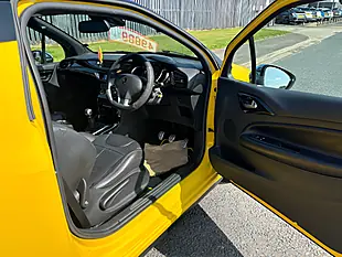 Used 2014 Citroen DS3 Yellow - Interior and Exterior details 10