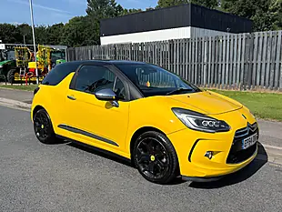 Used 2014 Citroen DS3 Yellow - Interior and Exterior details 3