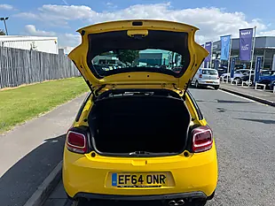 Used 2014 Citroen DS3 Yellow - Interior and Exterior details 9